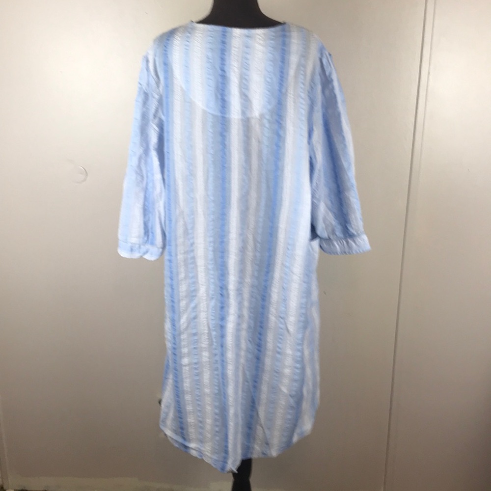 Secret Treasures Robe - Picture 2 of 4